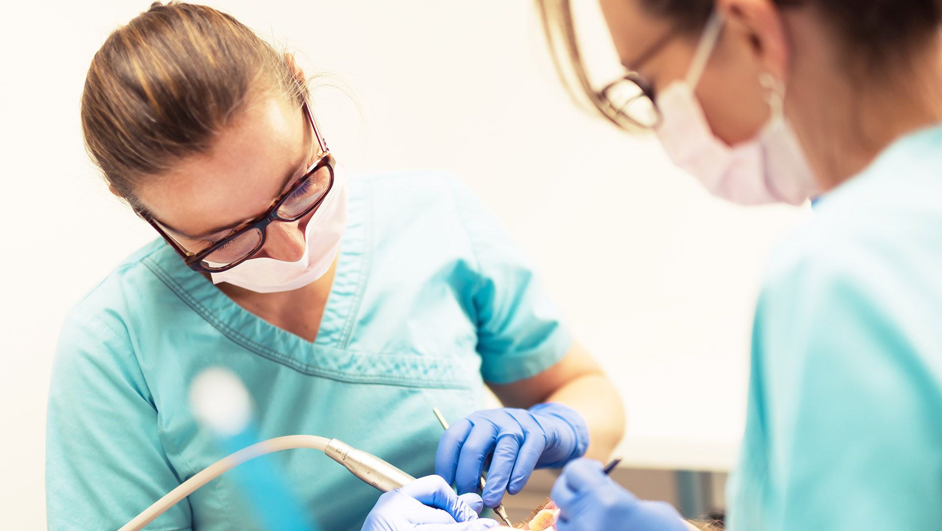 Traitements - Chirurgiens-dentistes et implants dentaires à Brignais (69530), Drs Desgranges, Lagan et G'Styr